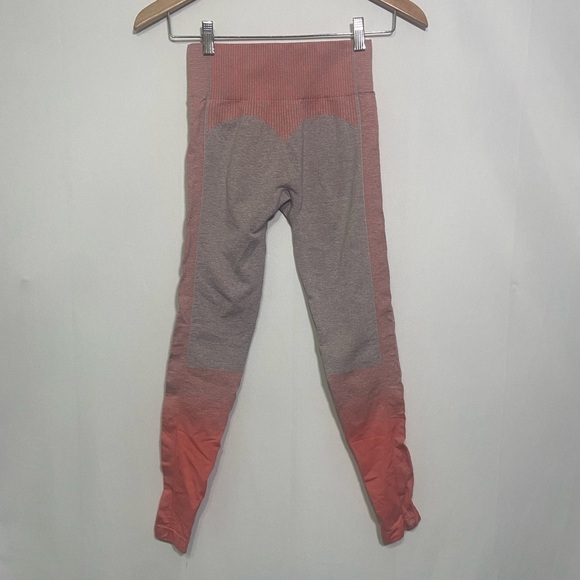 Gymshark LIKE NEW high rise fitted full length ombre booty leggings size XS - Picture 4 of 8